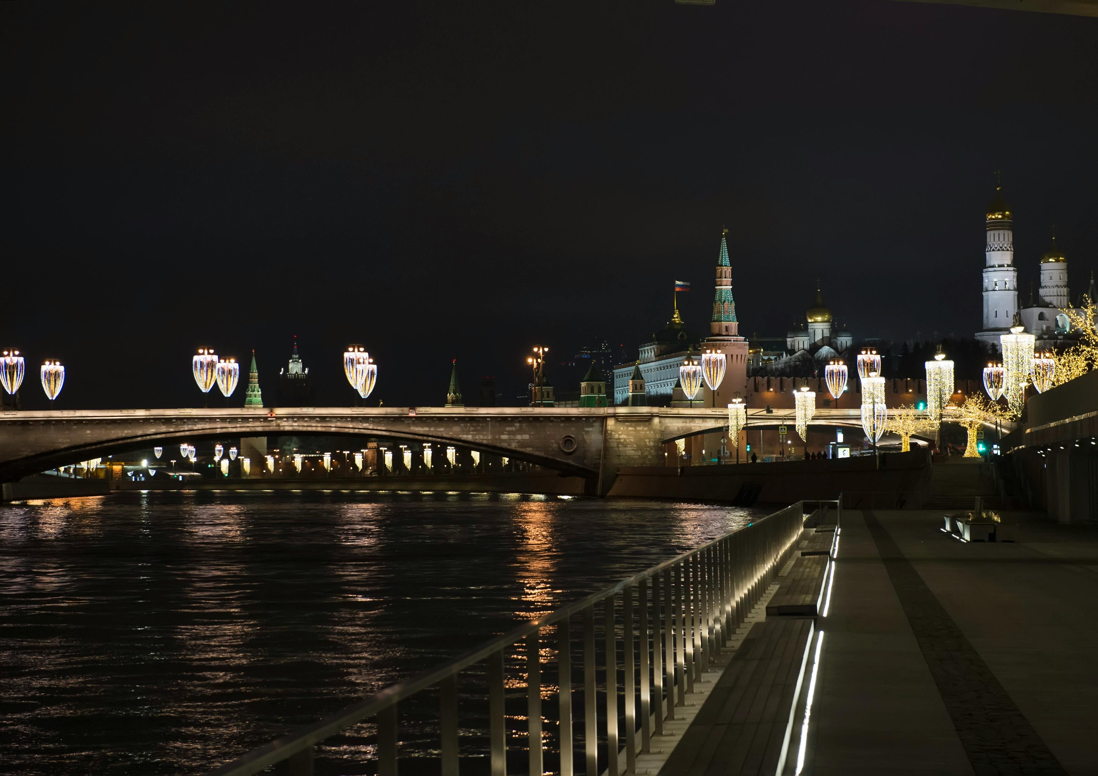 1762498389501977.jpg pexels-80606343-8749823.jpg